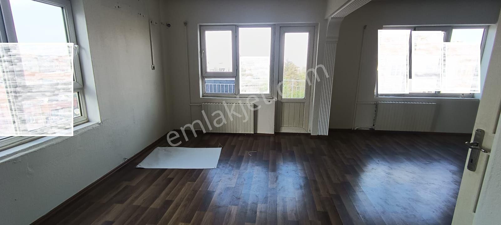 Ender Uysal Gayrimenkulden Yunusemre De Kiralık 2+1 Asansörlü Geniş Daire... - Görsel 6