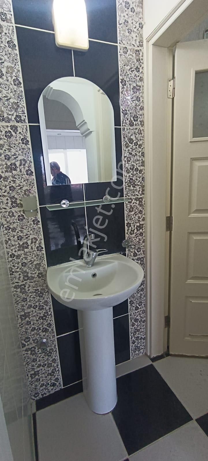 Ender Uysal Gayrimenkulden Yunusemre De Kiralık 2+1 Asansörlü Geniş Daire... - Görsel 12