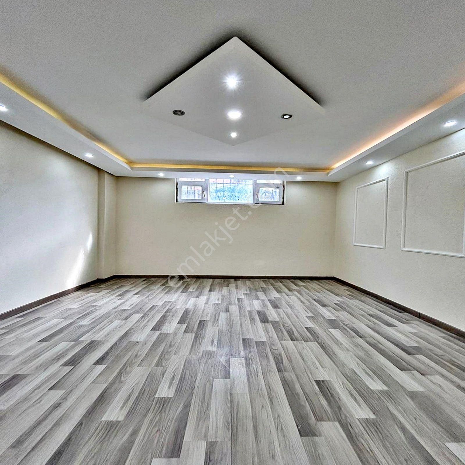 Metrobüse Yürüme Mesafesinde 2+1 Satılık Bahçe Katı - Görsel 8