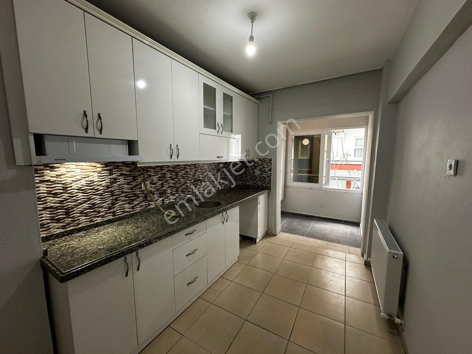 Muğla Menteşe Emirbeyazıt Mah Merkezi Konumda 2+1 Kiralık Daire