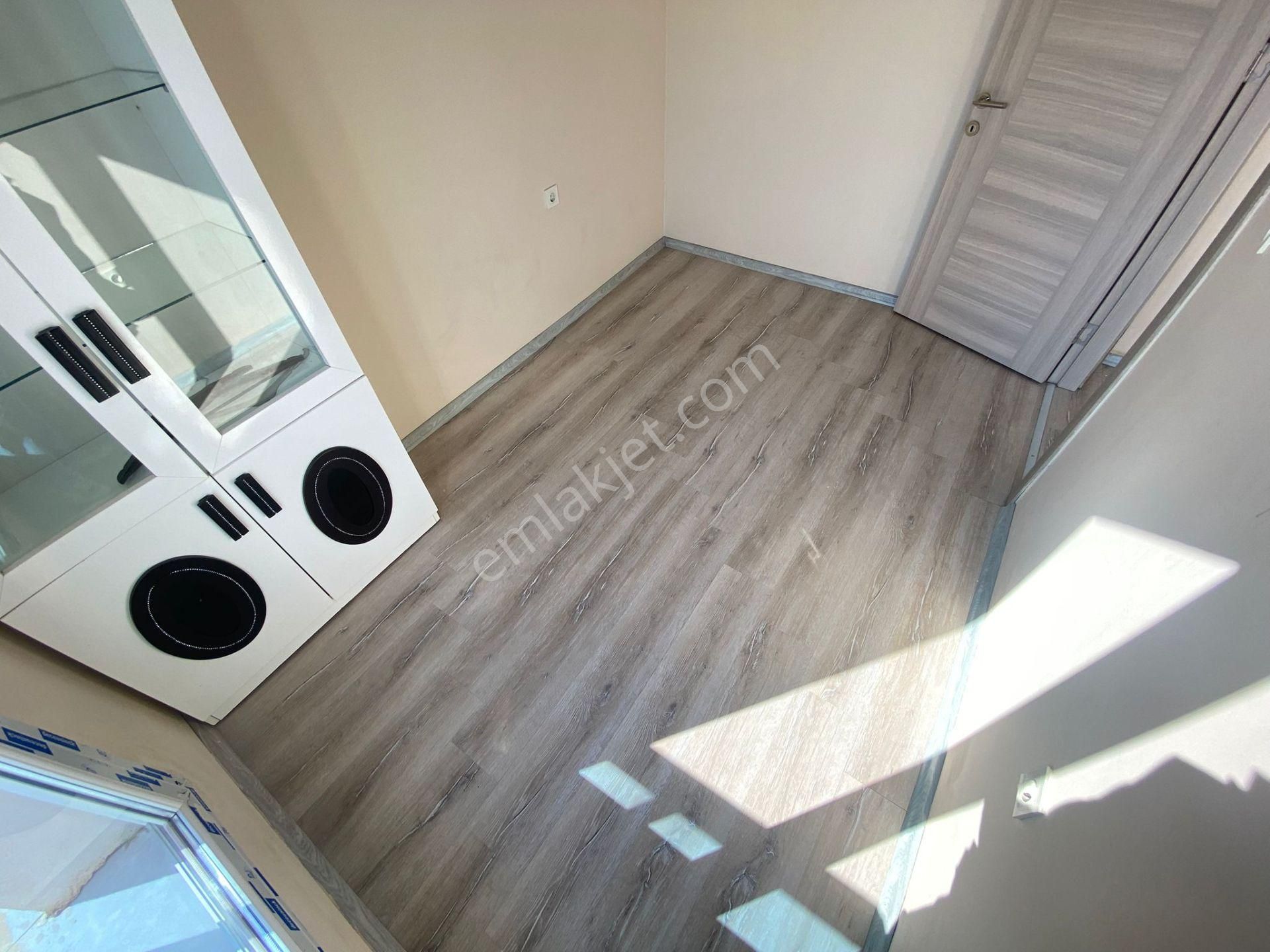 Buca Ufuk Mah.de 1+1 50m2 Balkonlu Havadar Temiz Kiralık Daire - Görsel 9