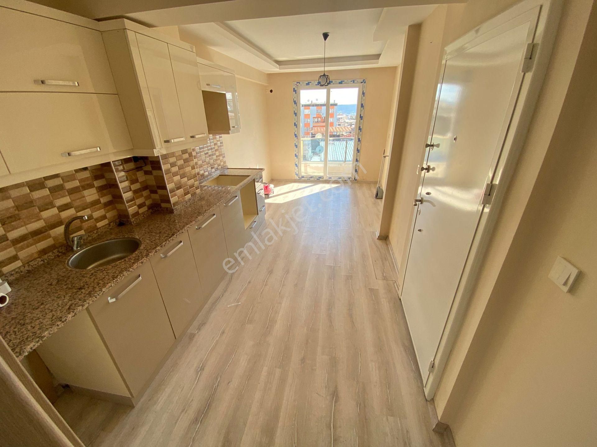 Buca Ufuk Mah.de 1+1 50m2 Balkonlu Havadar Temiz Kiralık Daire - Görsel 5