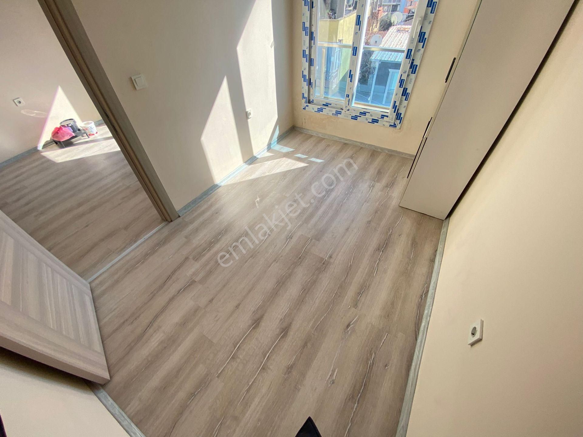Buca Ufuk Mah.de 1+1 50m2 Balkonlu Havadar Temiz Kiralık Daire - Görsel 11