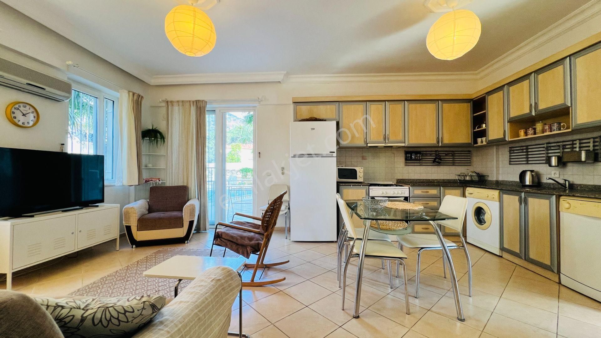 Kemer Kiriş'te Havuzlu Site İçerisinde Eşyalı Satılık 2+1 Daire - Görsel 9