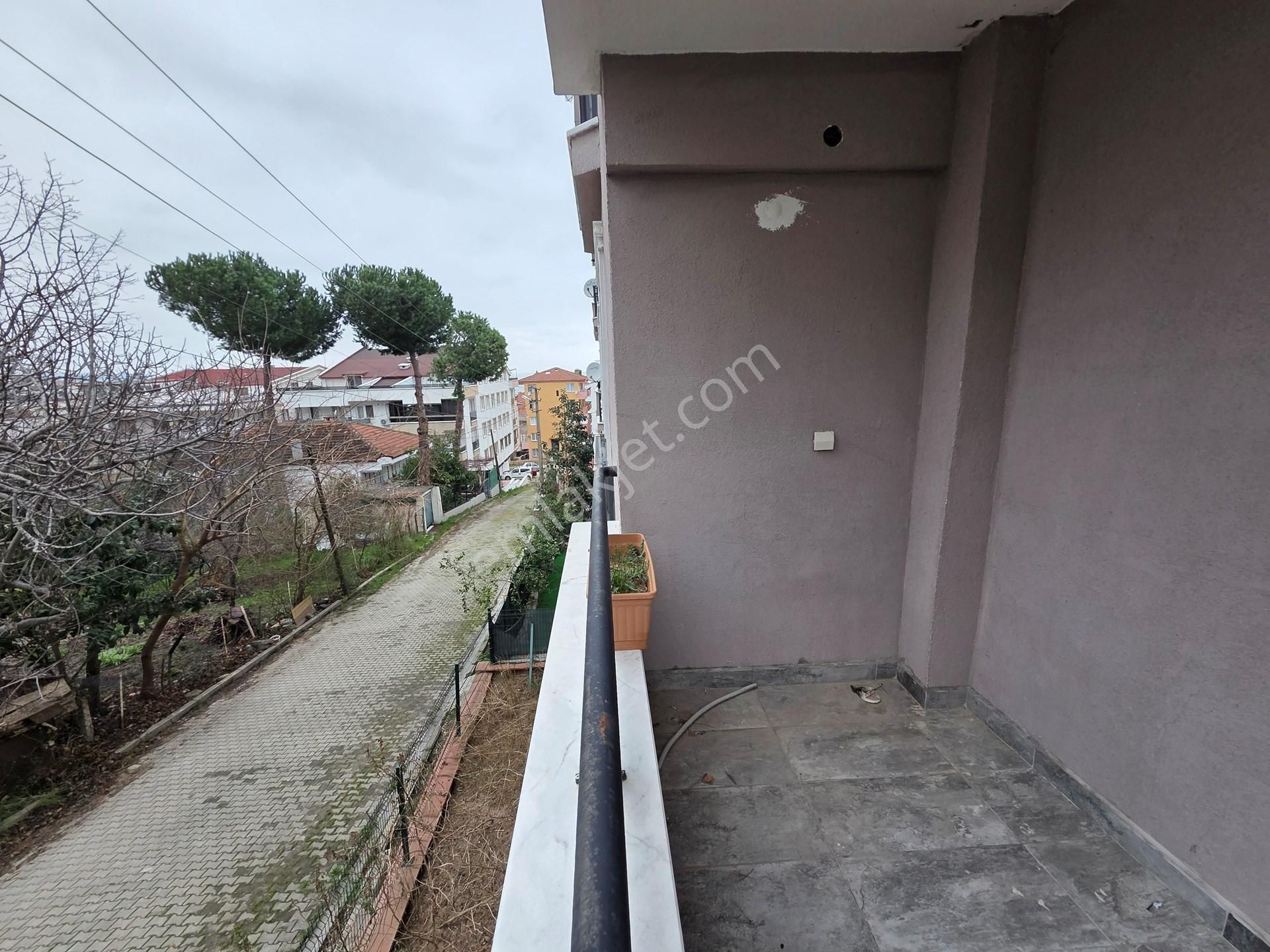 Yalova Çınarcık Çamlık'ta 2+1, 105 M² Satılık Daire, Krediye Uygun, Doğalgazlı