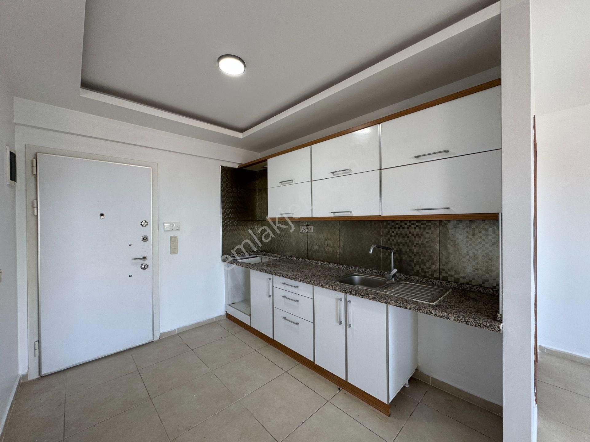 Kuşadası Turkuaz Evleri'nde Deniz Manzaralı 1+1 Satılık Daire - Görsel 12