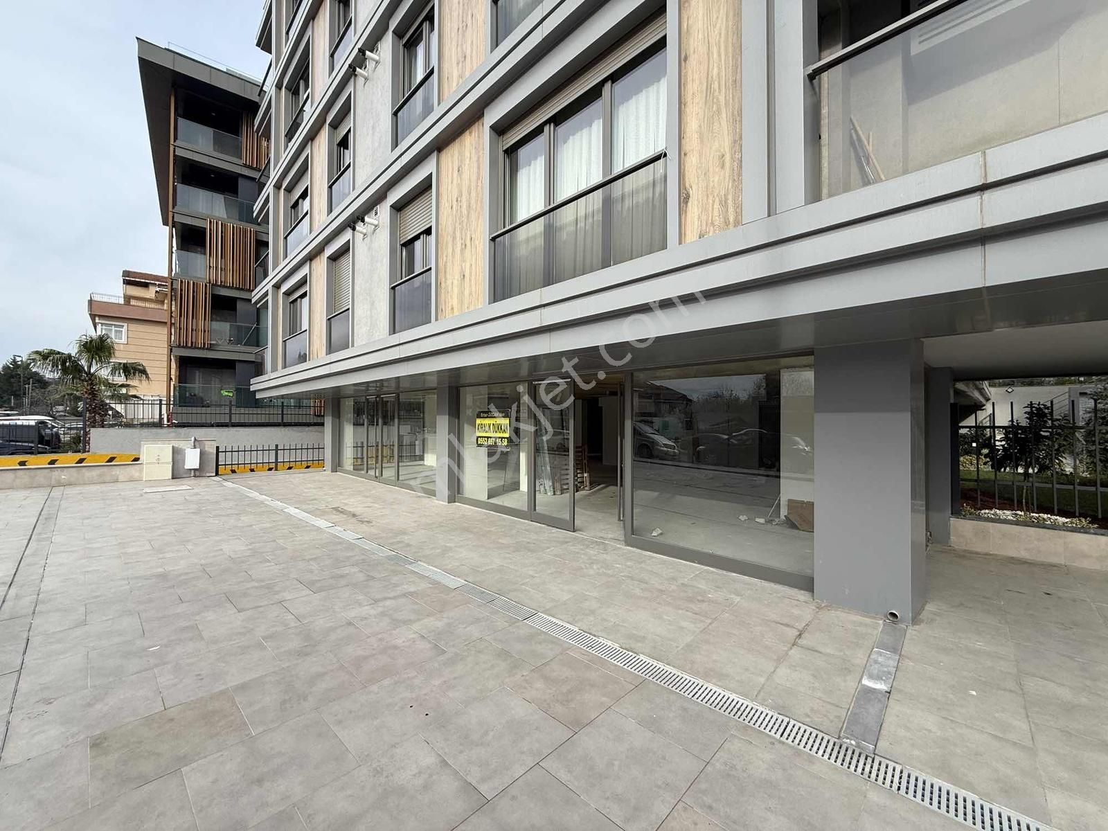 Çengelköy Cadde Üzeri Sıfır 275 M² İç Kullanım Alanlı Kiralık - Görsel 5