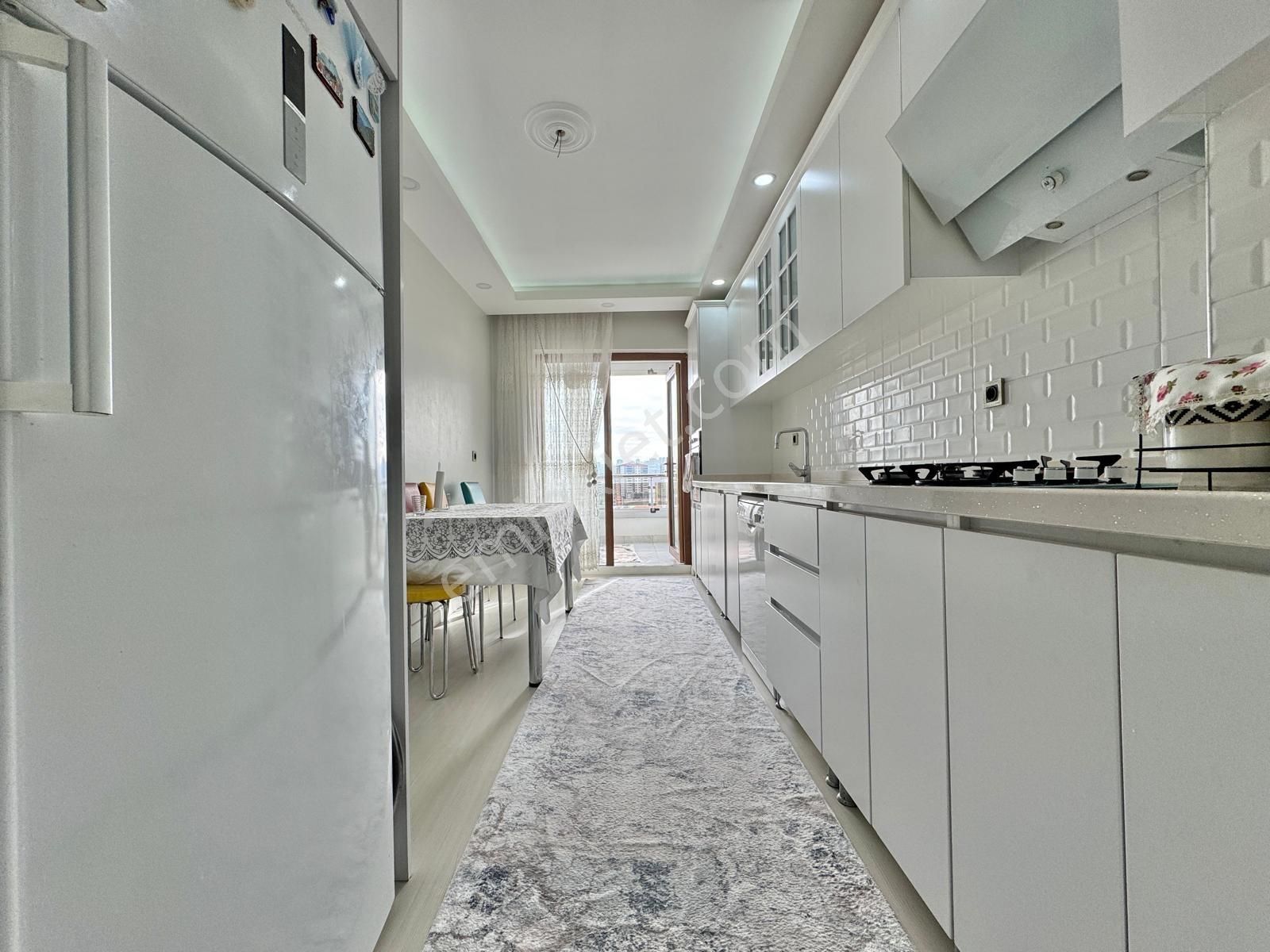 Beyoğlu'ndan Ara Kat Geniş Asansörlü Full Yapılı K.otoparklı 3+1 - Görsel 5