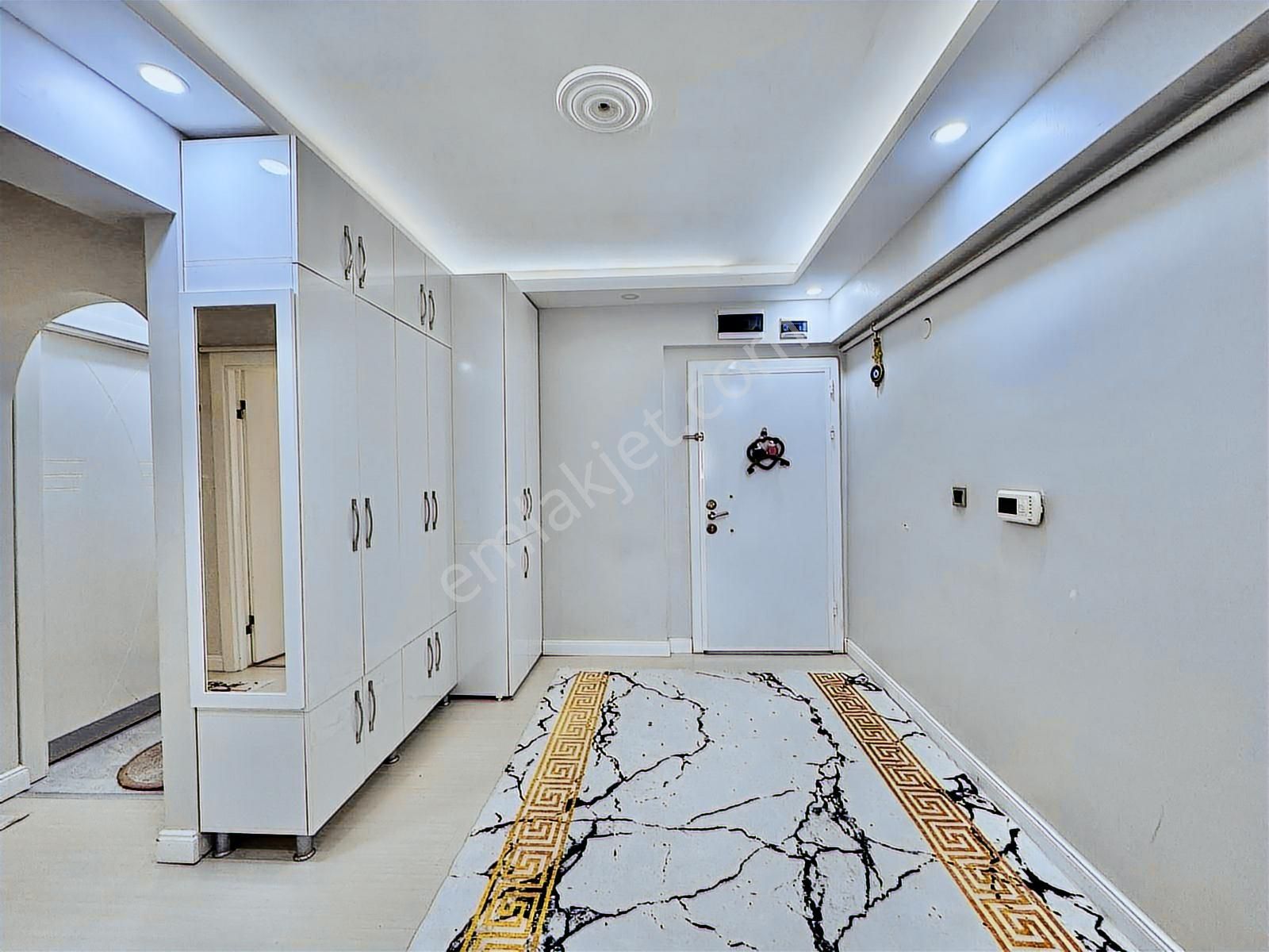 Beyoğlu'ndan Ara Kat Geniş Asansörlü Full Yapılı K.otoparklı 3+1 - Görsel 29