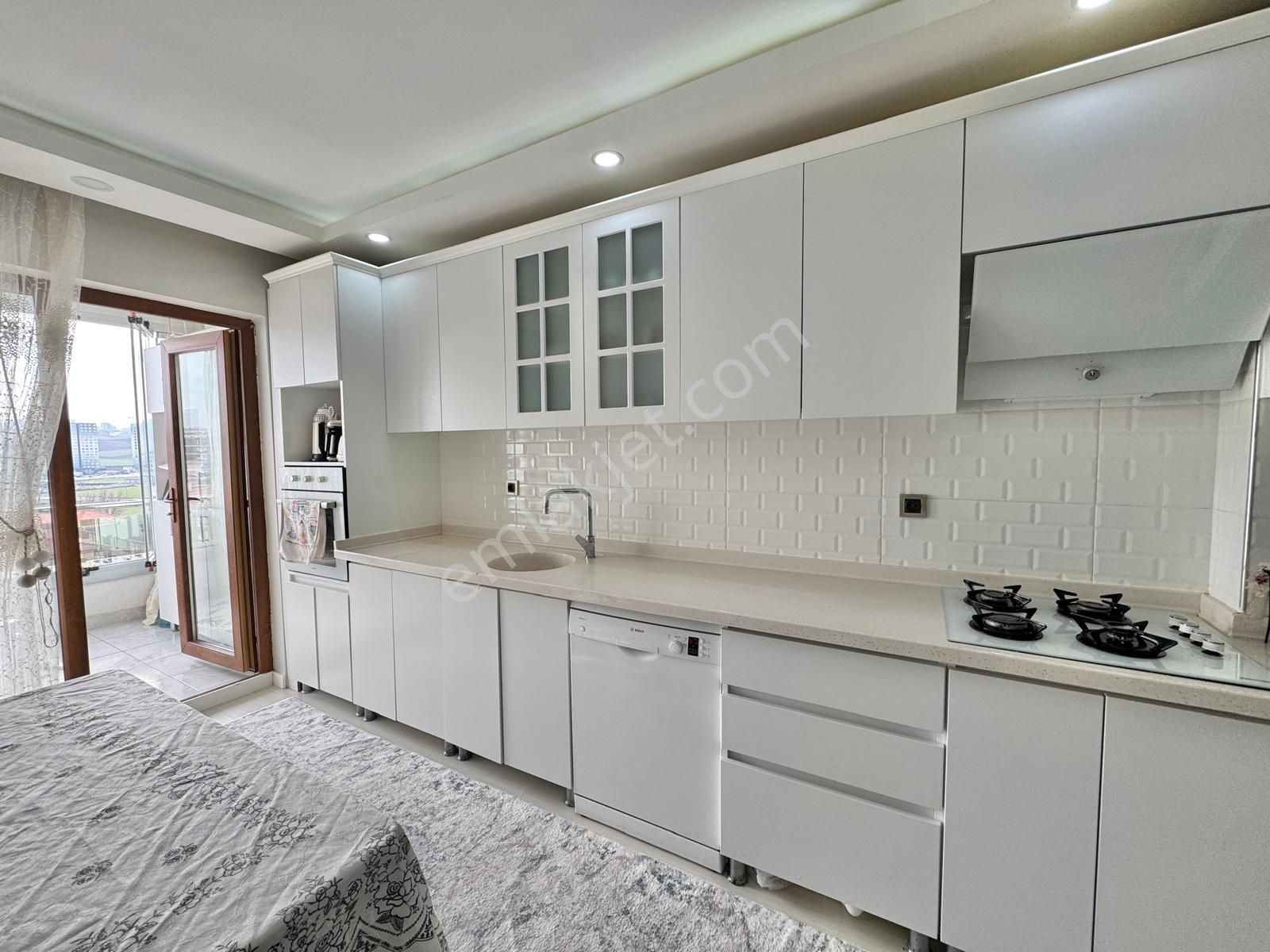 Beyoğlu'ndan Ara Kat Geniş Asansörlü Full Yapılı K.otoparklı 3+1 - Görsel 16