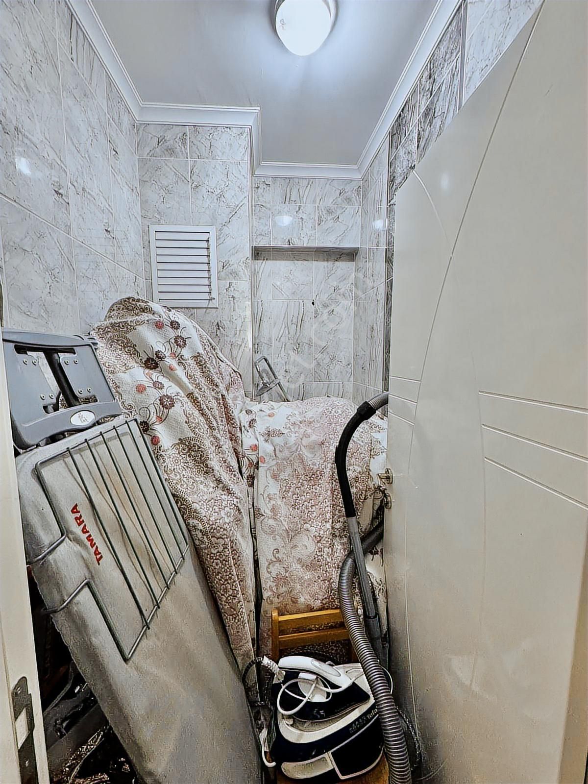 Beyoğlu'ndan Ara Kat Geniş Asansörlü Full Yapılı K.otoparklı 3+1 - Görsel 11