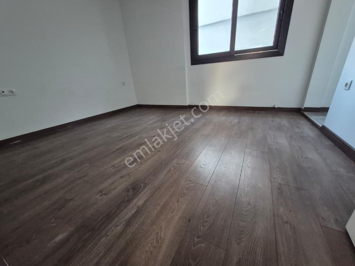 Kuşadası Merkezde Boş Kiralık Yeni Asansörlü Ara Kat Daire - Görsel 6