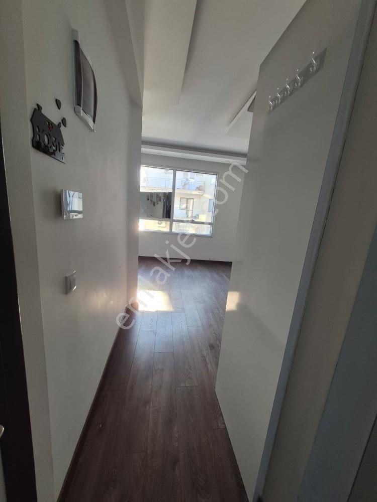 Kuşadası Merkezde Boş Kiralık Yeni Asansörlü Ara Kat Daire - Görsel 4