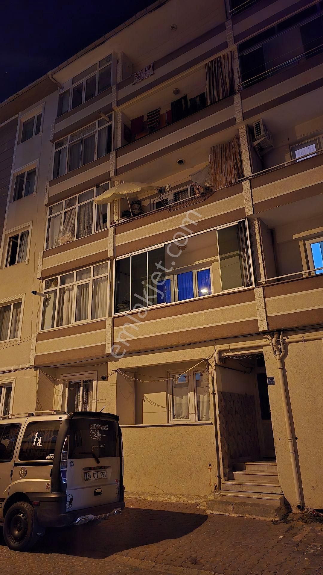 Çorlu Merkezde Cadde Üzerinde - Görsel 17