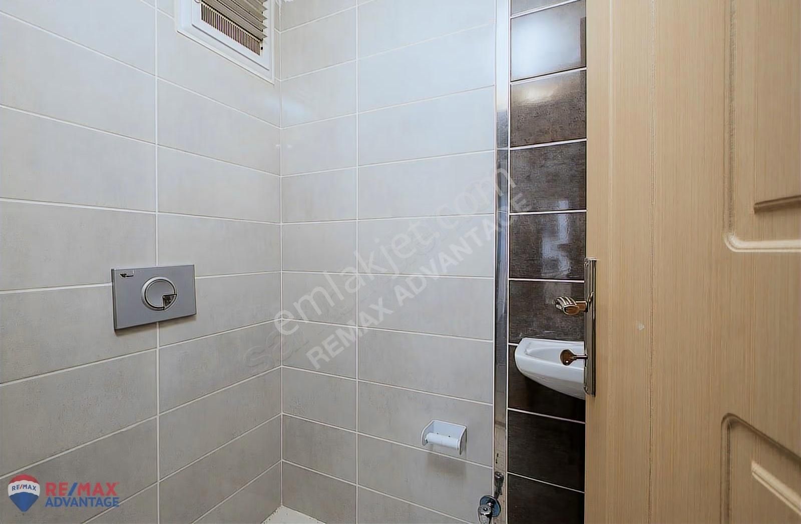 Remax Advantage'dan Balat'ta Merkezi Konumda Geniş Arakat 3+1 - Görsel 6