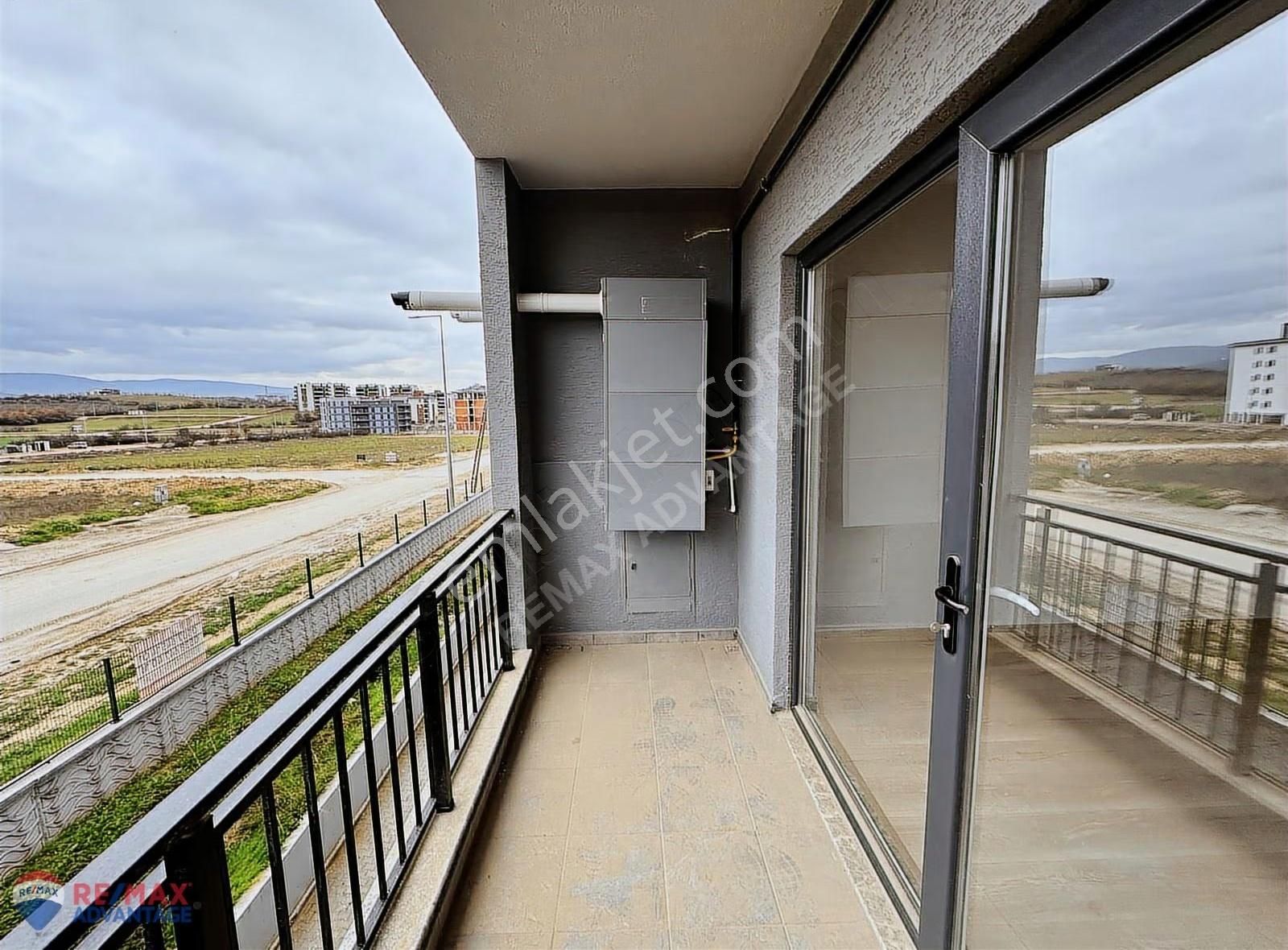 Nilüfer 30 Ağustos Zafer Mh.de Site İçi 2+1 Arakat Kiralık Daire - Görsel 9