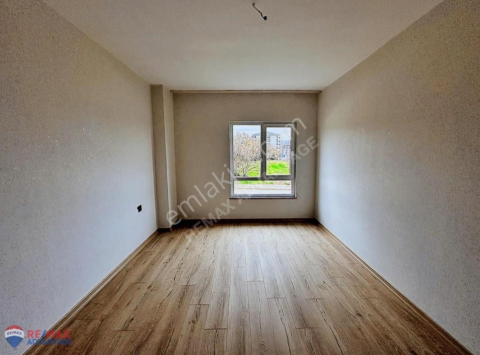 Nilüfer 30 Ağustos Zafer Mh.de Site İçi 2+1 Arakat Kiralık Daire - Görsel 13