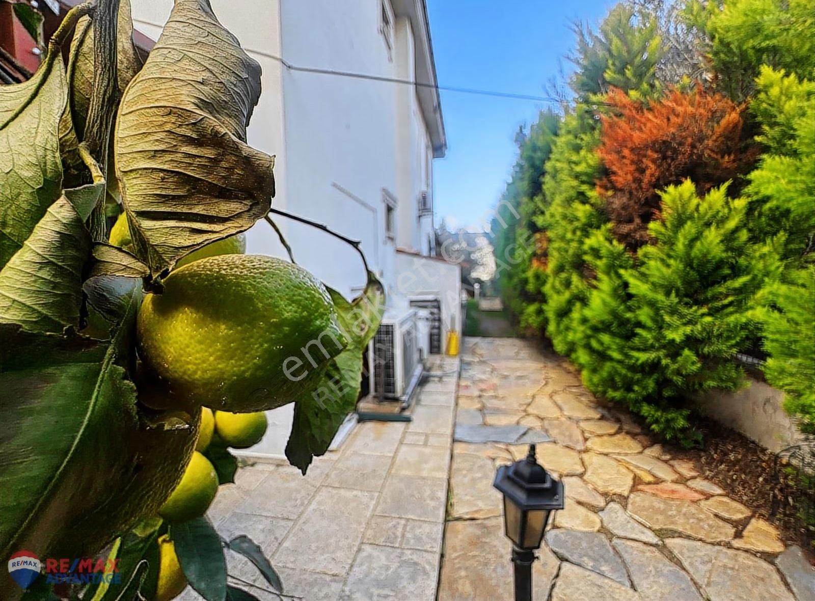 Remax Advantage'tan Ayvalık Lakada Özel Alanlı Villa - Görsel 19