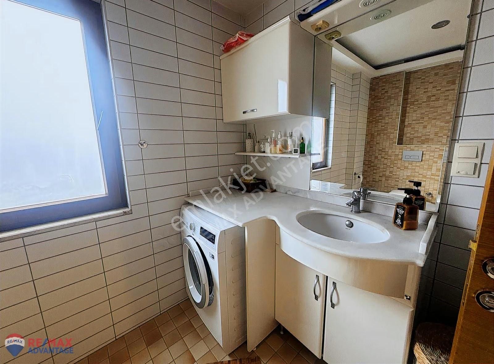 Remax Advantage'tan Ayvalık Lakada Özel Alanlı Villa - Görsel 21