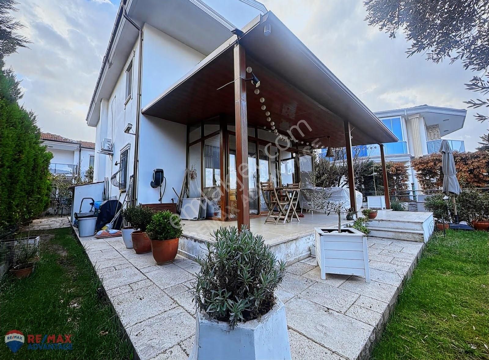 Remax Advantage'tan Ayvalık Lakada Özel Alanlı Villa - Görsel 22