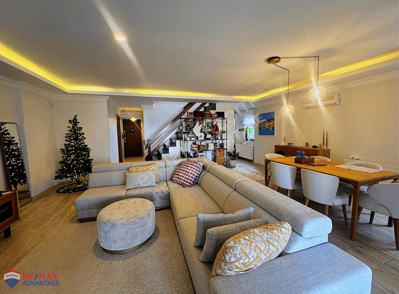 Remax Advantage'tan Ayvalık Lakada Özel Alanlı Villa - Görsel 27