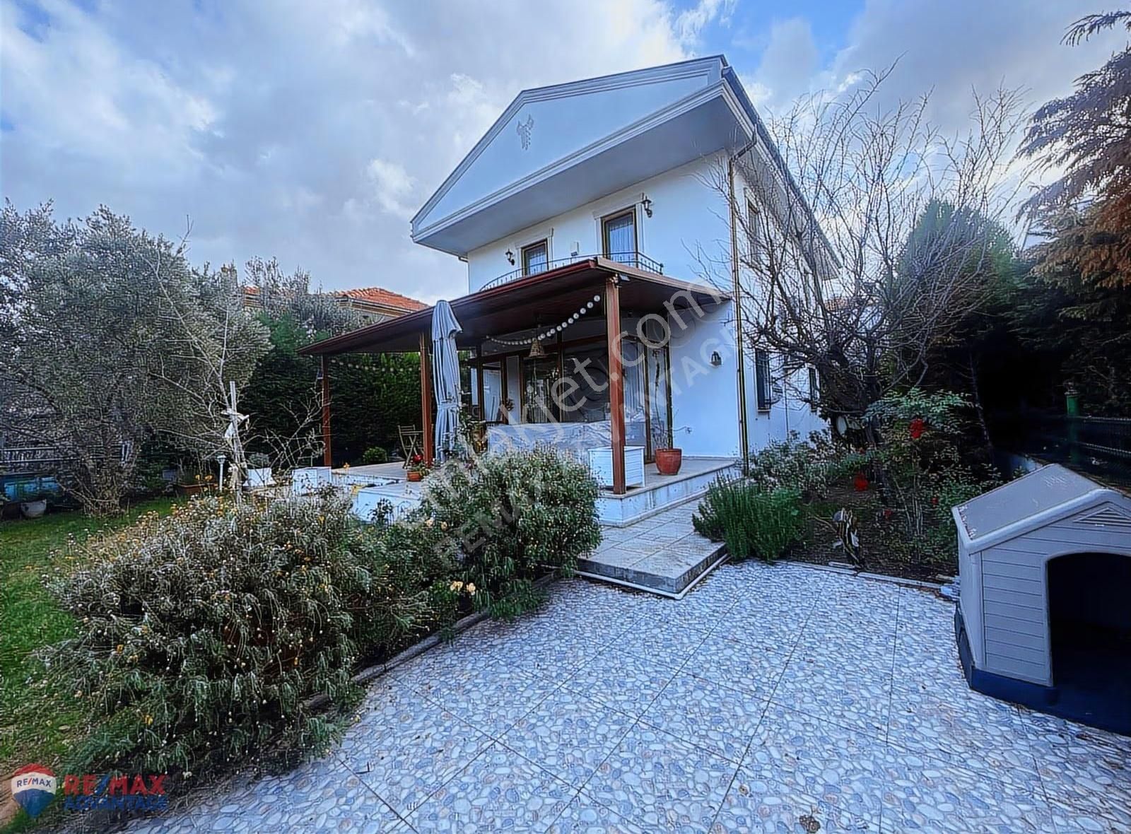 Remax Advantage'tan Ayvalık Lakada Özel Alanlı Villa - Görsel 18