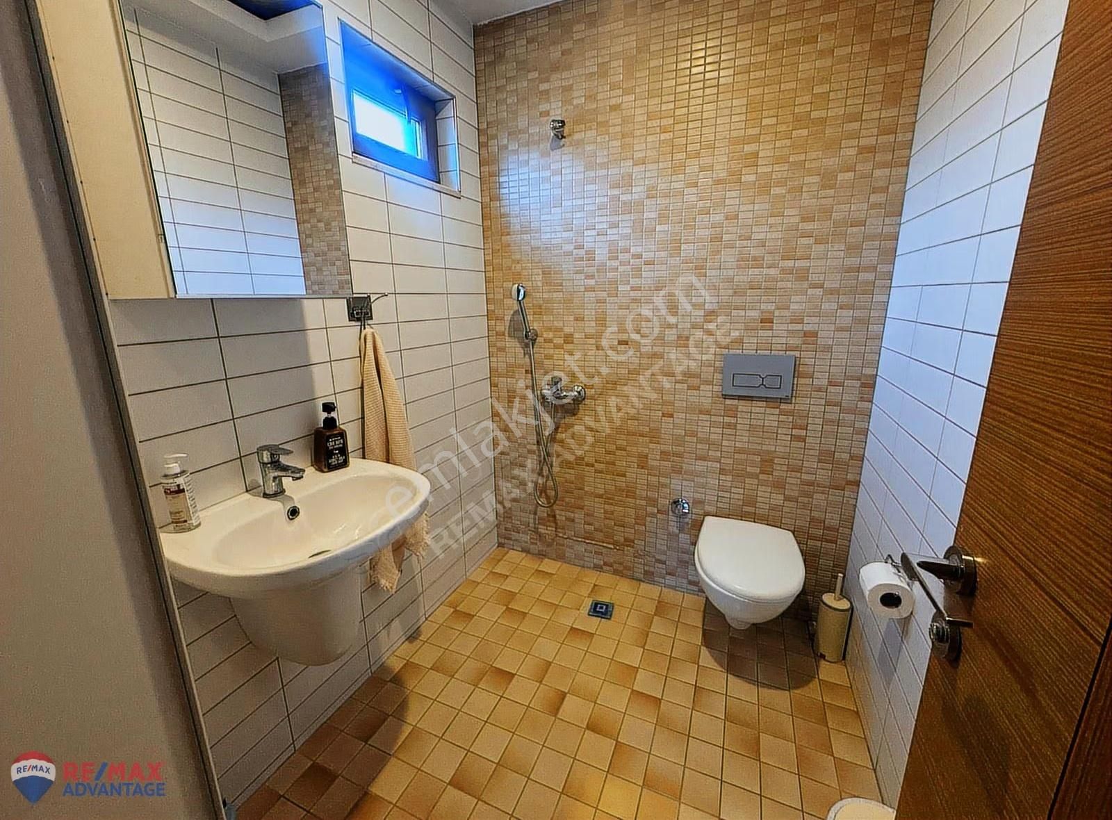 Remax Advantage'tan Ayvalık Lakada Özel Alanlı Villa - Görsel 9