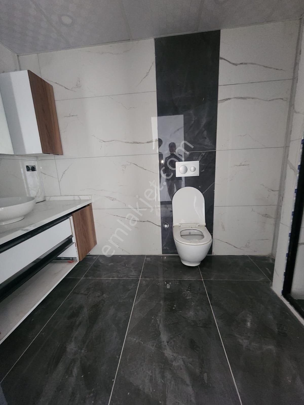 Valleyden Hürriyet Mah,havuz Cepheli Site İçinde 2+1 Lüks Daire - Görsel 10