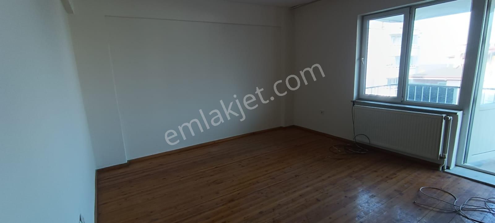 Ender Uysal Gayrimenkul Den İncilipınar Mahallesin De 2+1 Kiralık Balkonlu Daire.. - Görsel 3