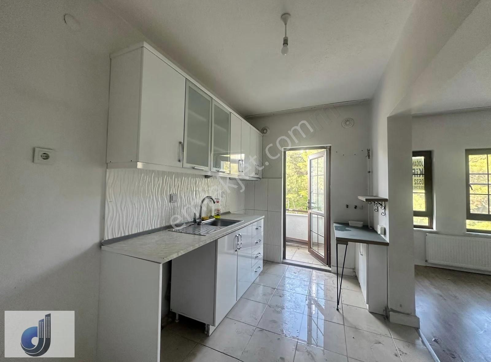Turgutalp Madenci Konutlarında Satılık Daire