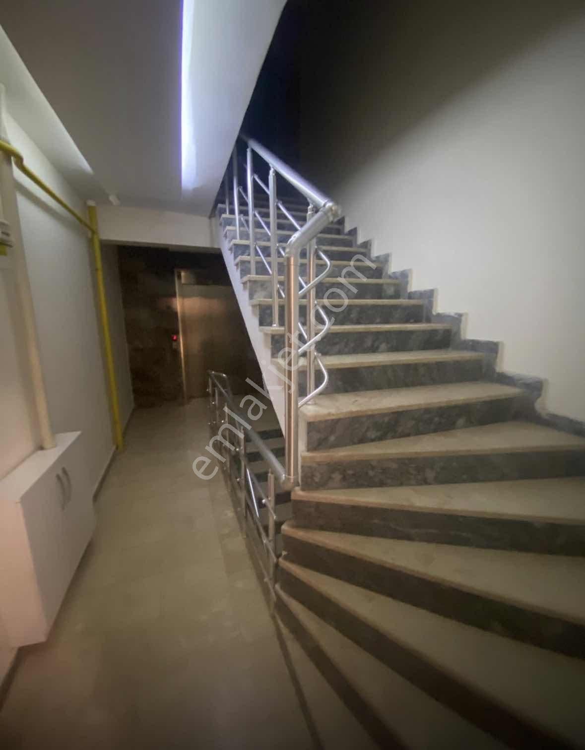 Krc İnşaattan Sakarya 1 Caddesi Üzeri Kiralık 2+1 Daire - Görsel 23