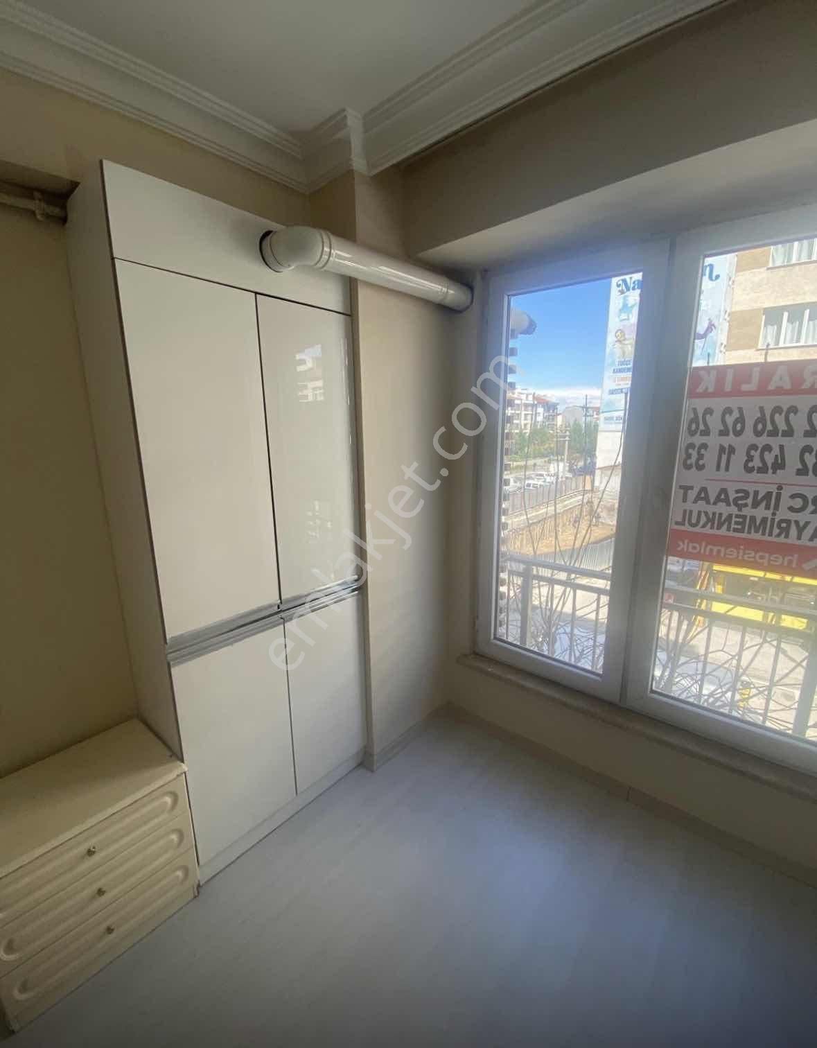 Krc İnşaattan Sakarya 1 Caddesi Üzeri Kiralık 2+1 Daire - Görsel 27
