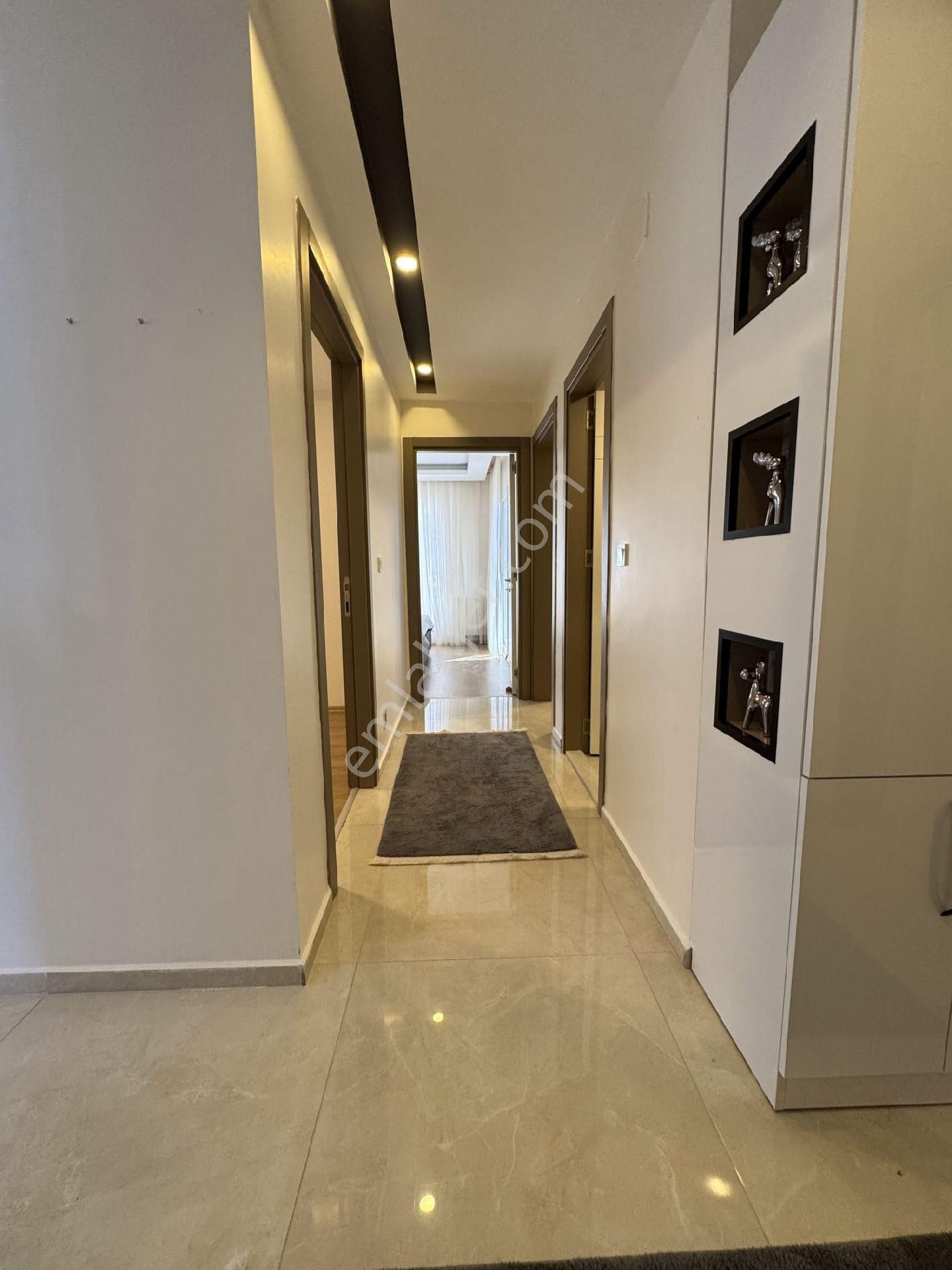 Sarıçam Fırın Çukurova Civarı Bulvar Üzeri Kaçmaz Eşyalı 2+1 Görmeden Karar Vermeyin.