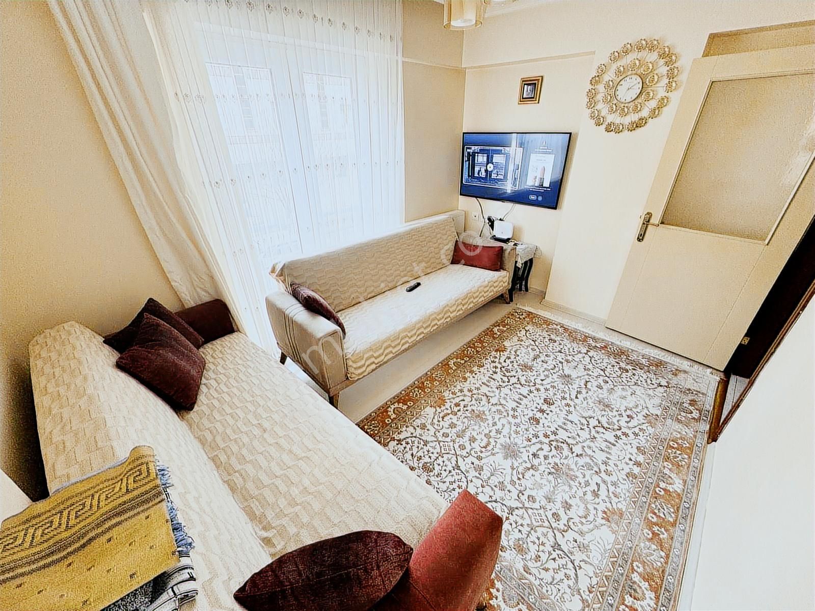 Plevne Mahallesinde Ara Katta Ön Cephe Genç Bina Krediye Uygun" - Görsel 19