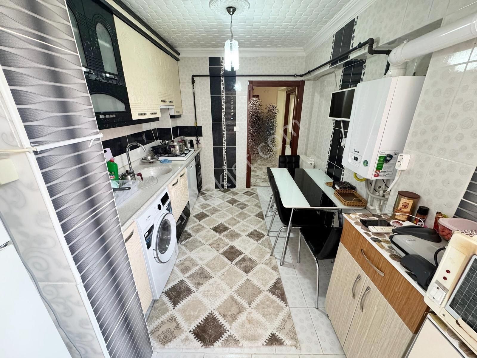 Plevne Mahallesinde Ara Katta Ön Cephe Genç Bina Krediye Uygun" - Görsel 5