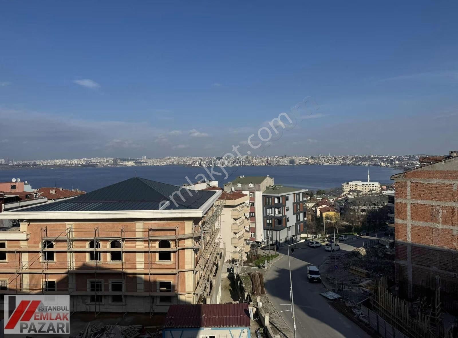 Gümüşpala'da Ara Kat Ful Deniz Ve Göl Manzaralı Satılık Daire...
