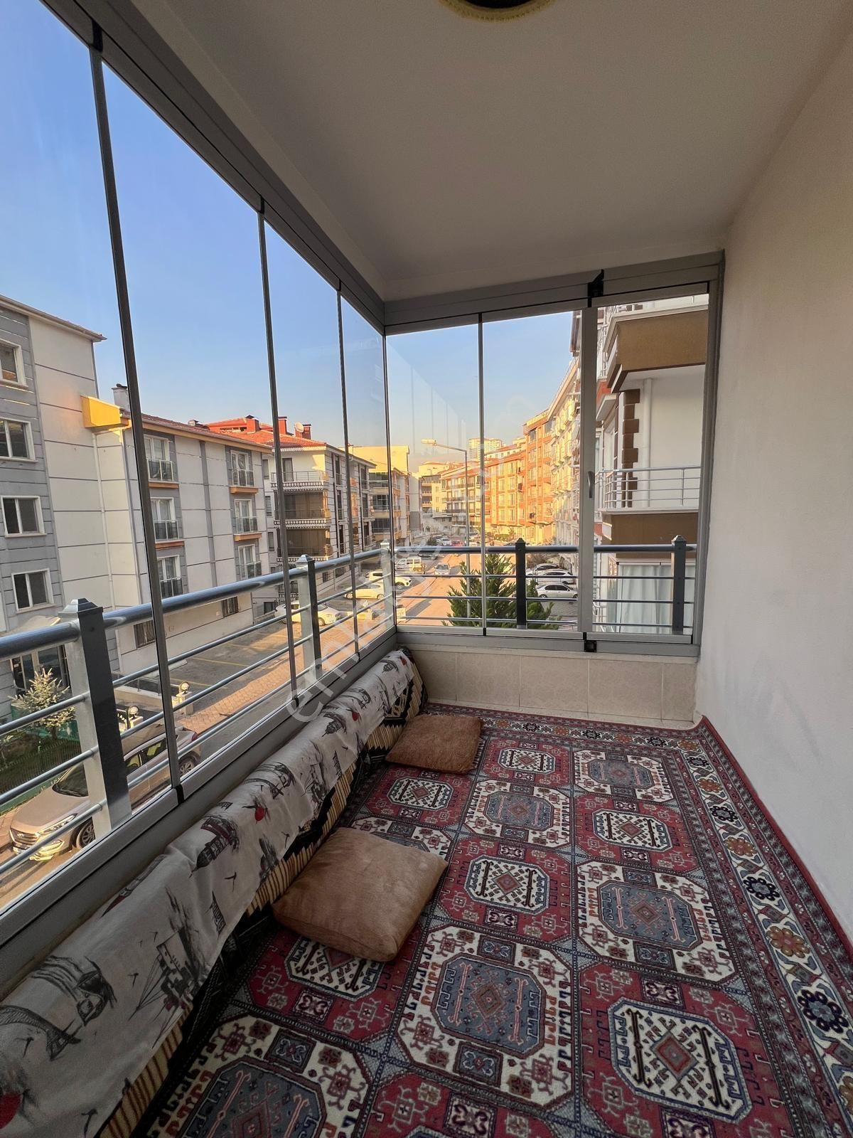 Atapark Mahallesi'nde Teras Balkonlu Full Yapılı 4+1 Daire! - Görsel 2