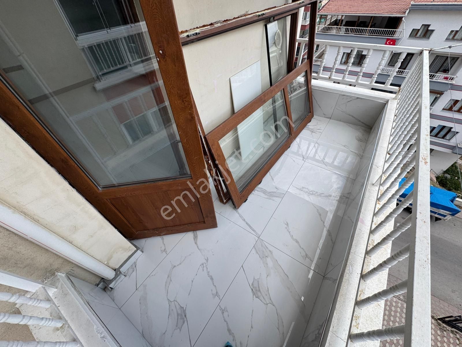 Ataparak Mahallesinde Katta Ful Yapılı Geniş M2 3+1 - Görsel 27