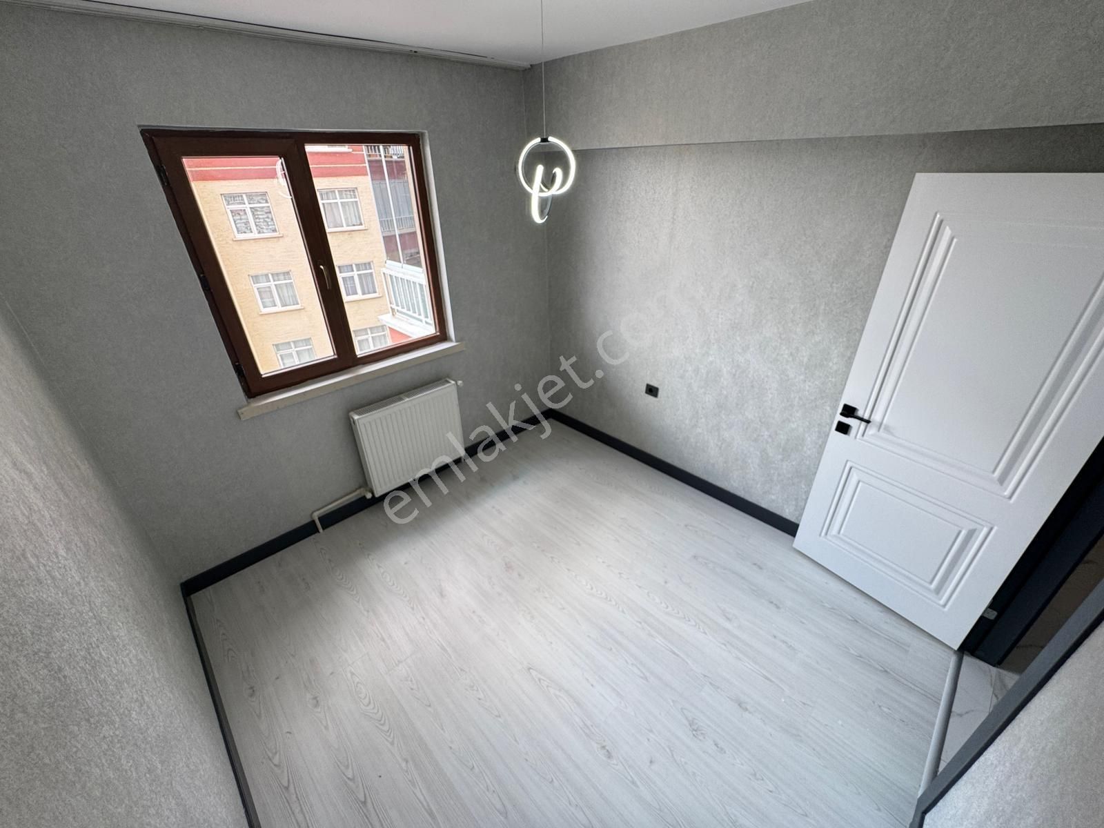 Ataparak Mahallesinde Katta Ful Yapılı Geniş M2 3+1 - Görsel 16