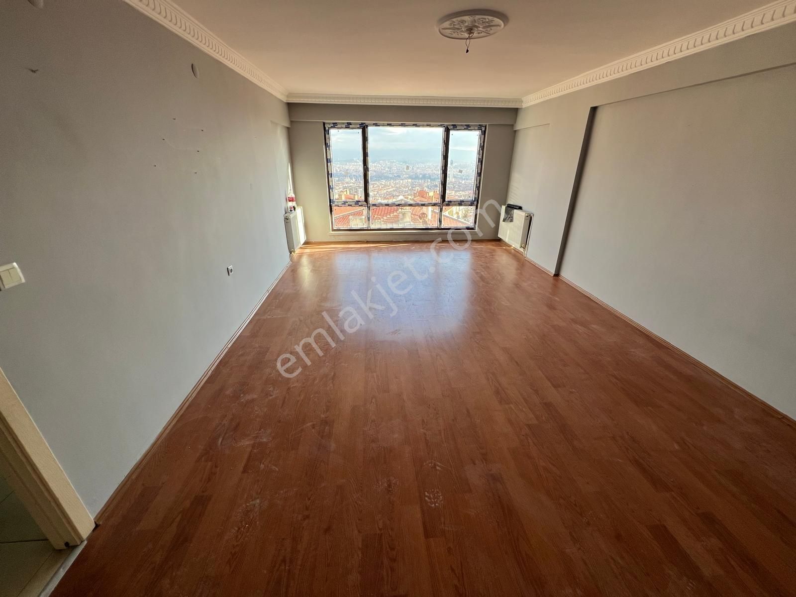 Ufuktepe Merkezi Konumda Katta Asansörlü Manzaralı Kiralık 3+1 - Görsel 26