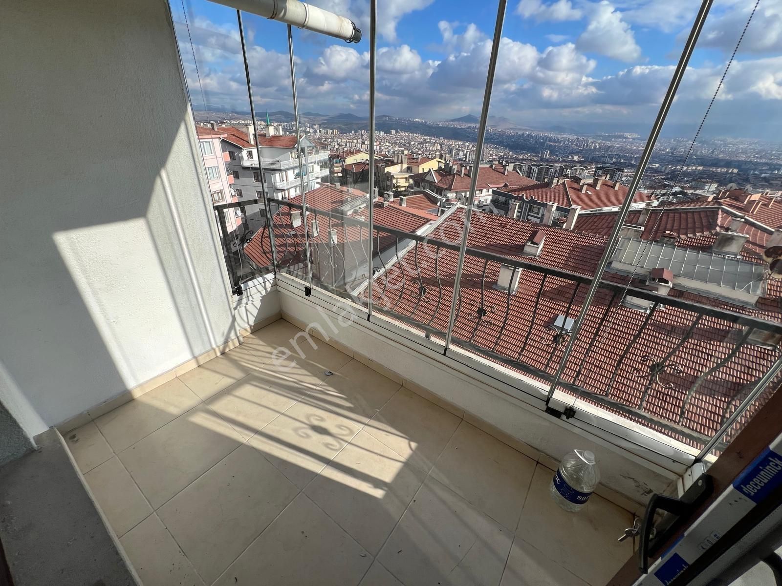 Ufuktepe Merkezi Konumda Katta Asansörlü Manzaralı Kiralık 3+1