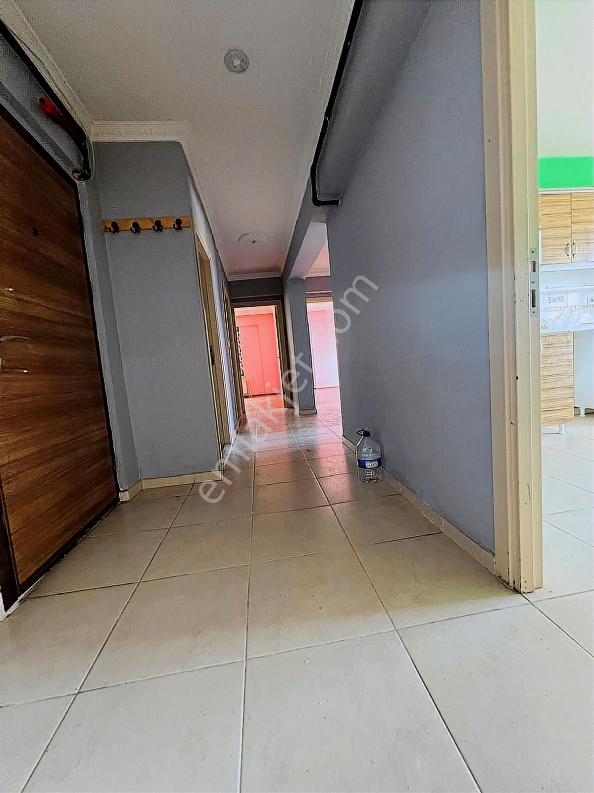 Ufuktepe Merkezi Konumda Katta Asansörlü Manzaralı Kiralık 3+1 - Görsel 15