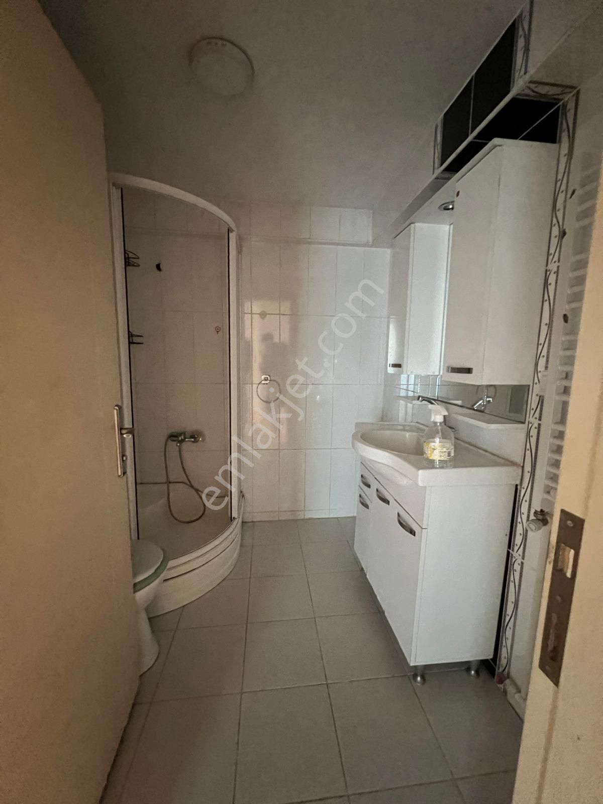 Ufuktepe Merkezi Konumda Katta Asansörlü Manzaralı Kiralık 3+1 - Görsel 4