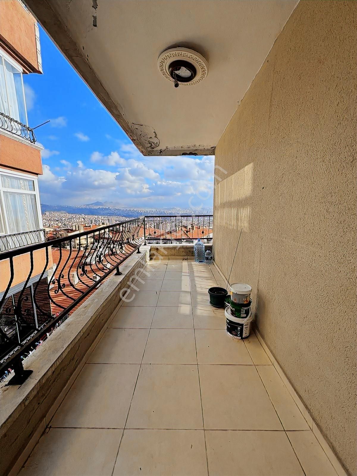 Ufuktepe Merkezi Konumda Katta Asansörlü Manzaralı Kiralık 3+1 - Görsel 5