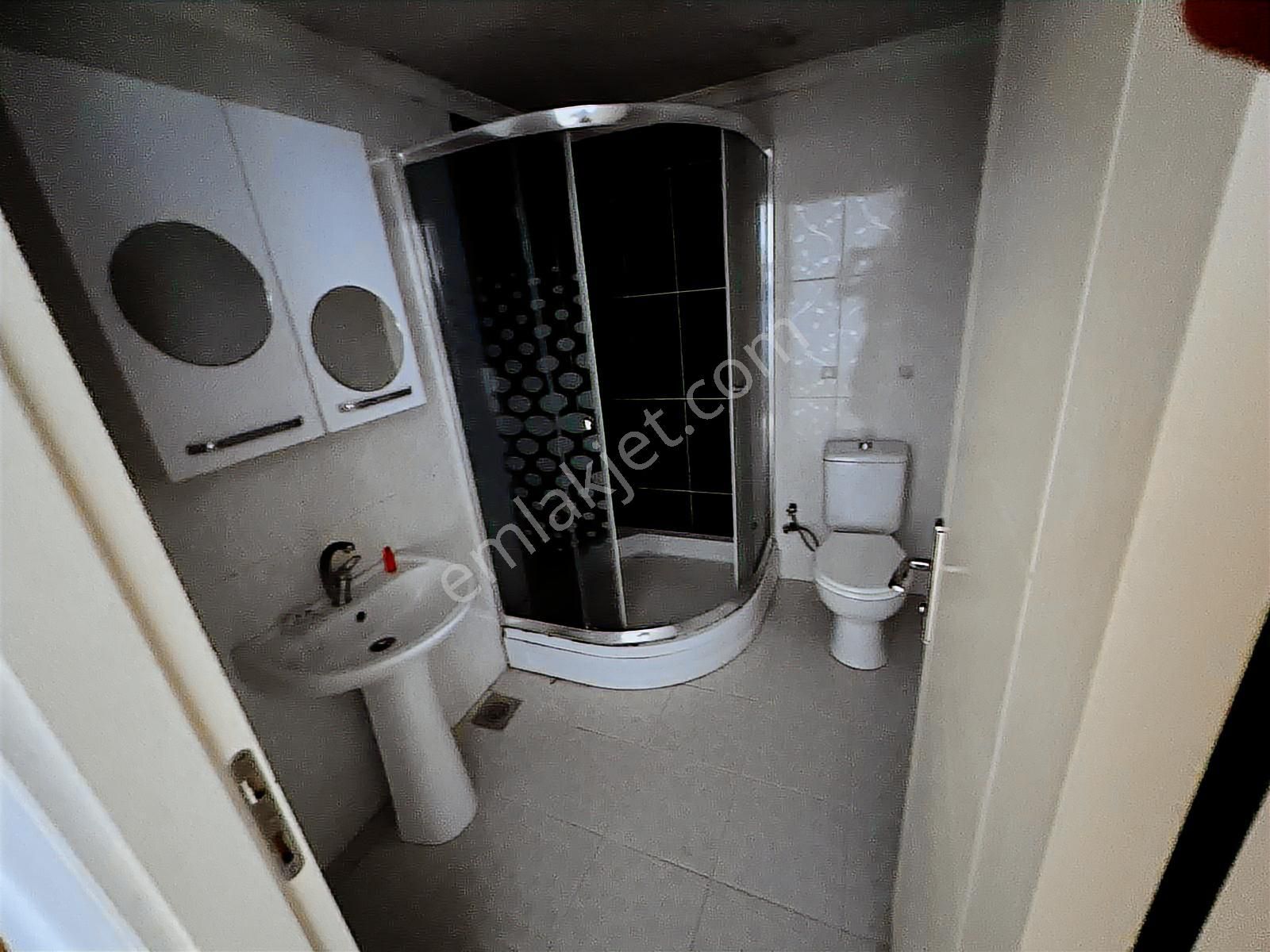 Kanuni Mahallesinde Katta Asansörlü Geniş M2 Li Kiralık 3+1 - Görsel 22