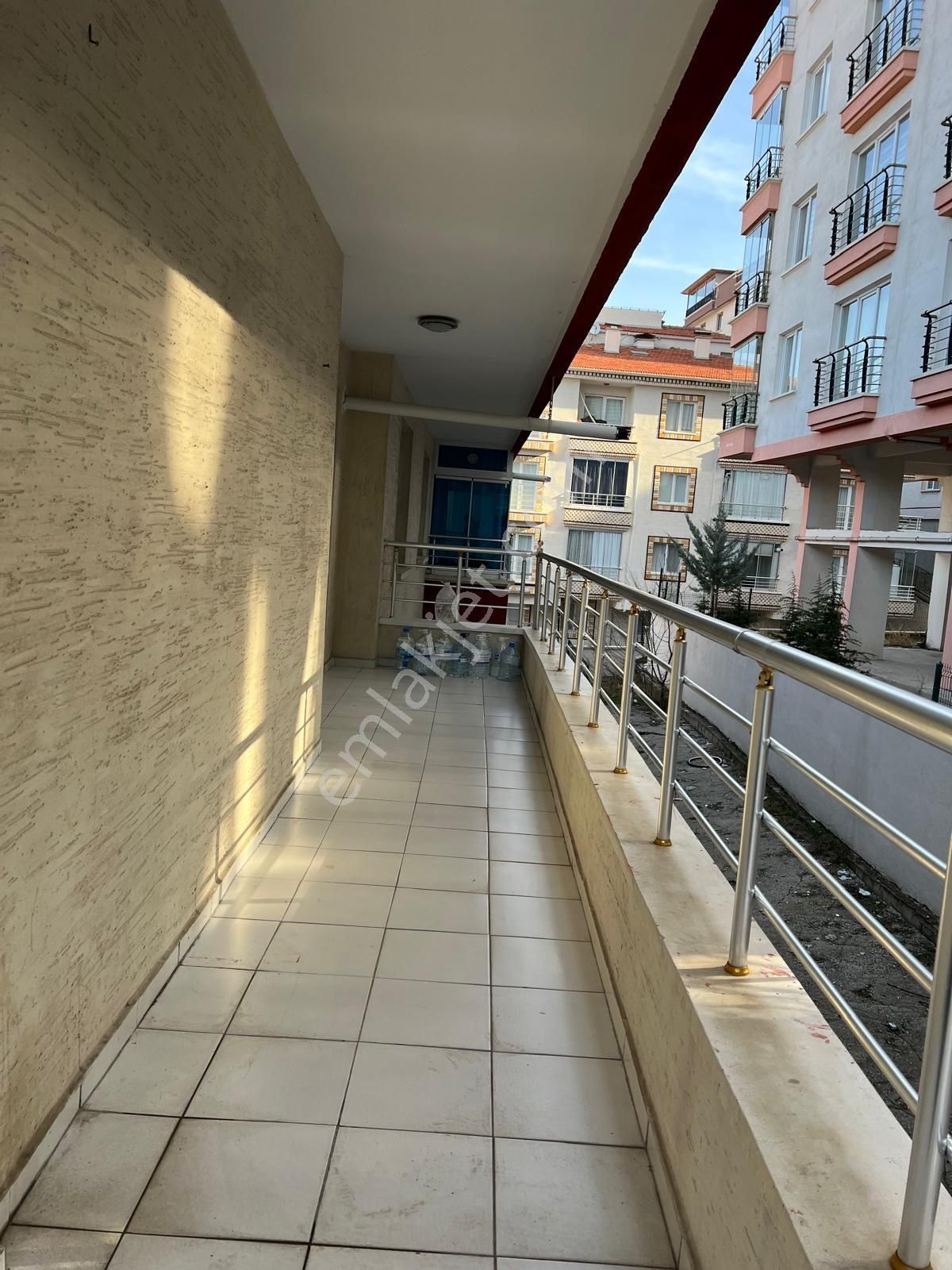 Kanuni Mahallesinde Katta Asansörlü Geniş M2 Li Kiralık 3+1 - Görsel 25