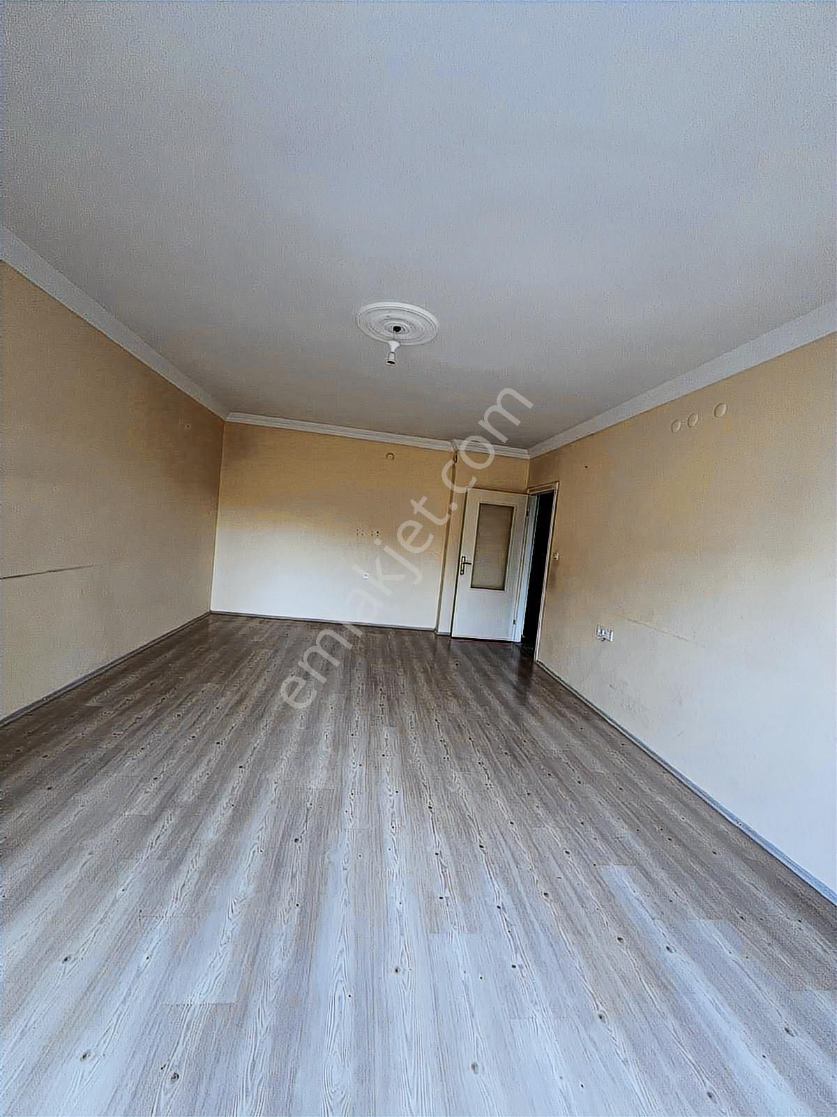 Kanuni Mahallesinde Katta Asansörlü Geniş M2 Li Kiralık 3+1 - Görsel 7