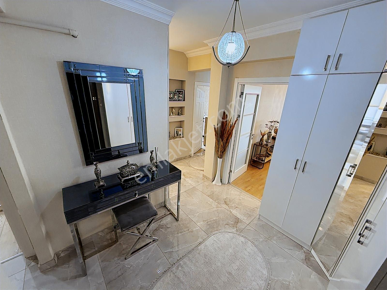 Kuşcagız Mahallesinde Lüks Yapıda Katta Asansörlü 3+1 - Görsel 10