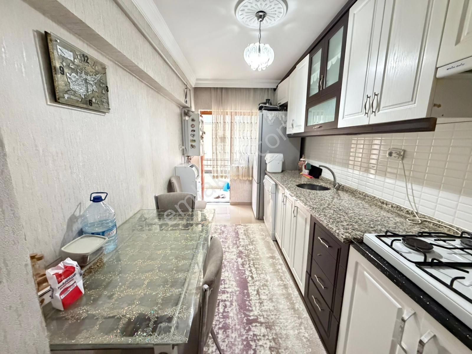 Aktepe Mahallesi Yakını Yapıl Katta Geniş M2 3+1 - Görsel 15