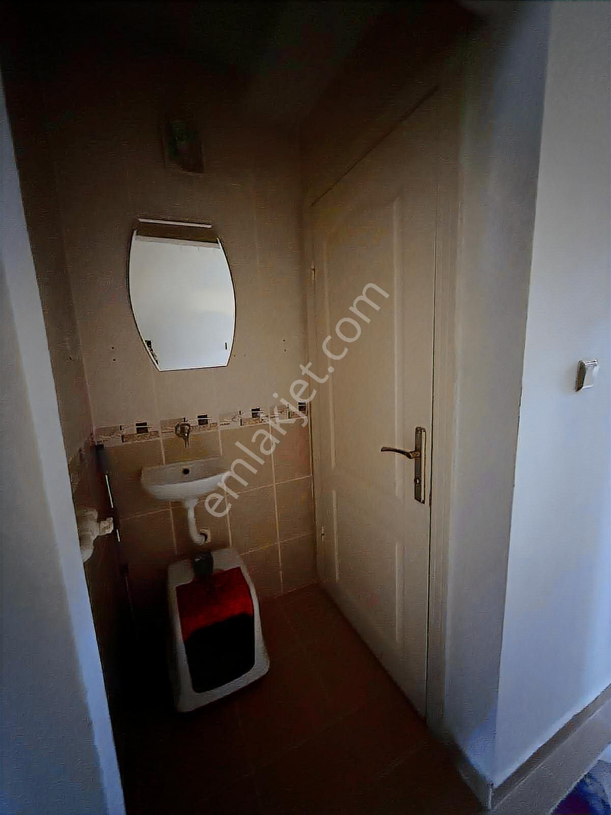 Bademlik Yakını Altı Tam Daire Kat Konumunda 3+1 - Görsel 16